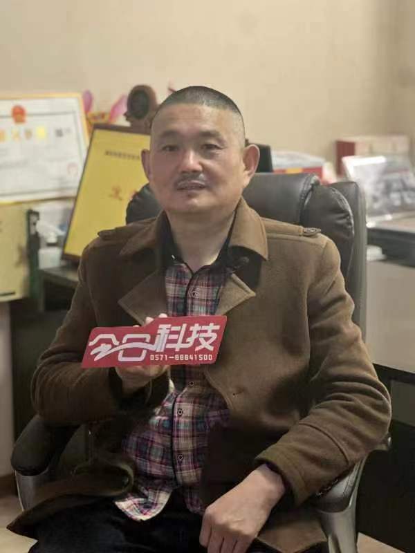 熱烈祝賀湖州申偉東環(huán)?？萍加邢薰竟そ掣缭偕鲜∨_講述扛起木地板行業(yè)售后服務(wù)大旗故事
